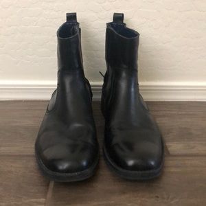 Kenneth Cole Reaction Top Class Black Leather boot